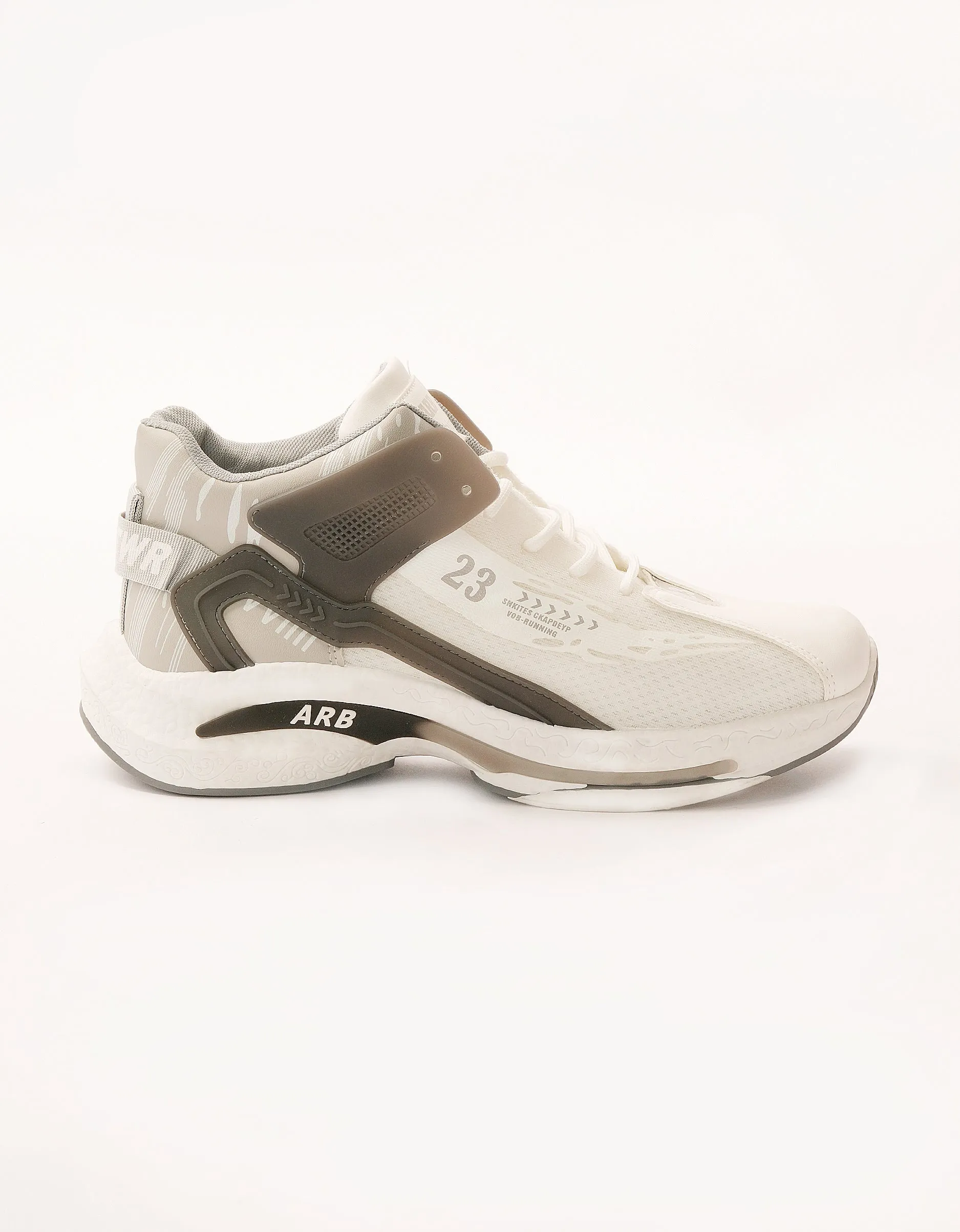 Dapper Trek Performance Sneakers