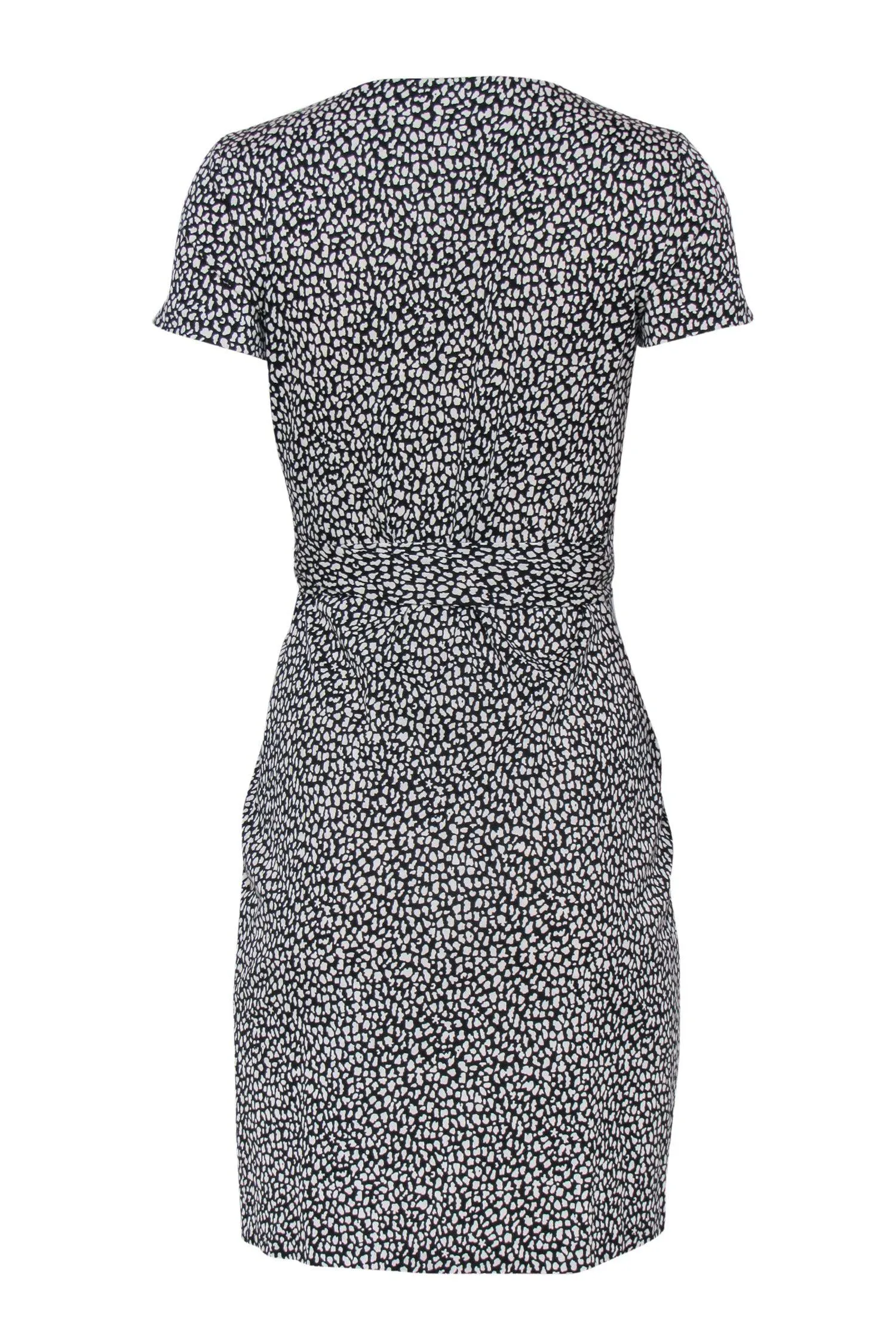 Diane von Furstenberg - Black & White Leopard Print Short Sleeve Wrap Dress Sz 0