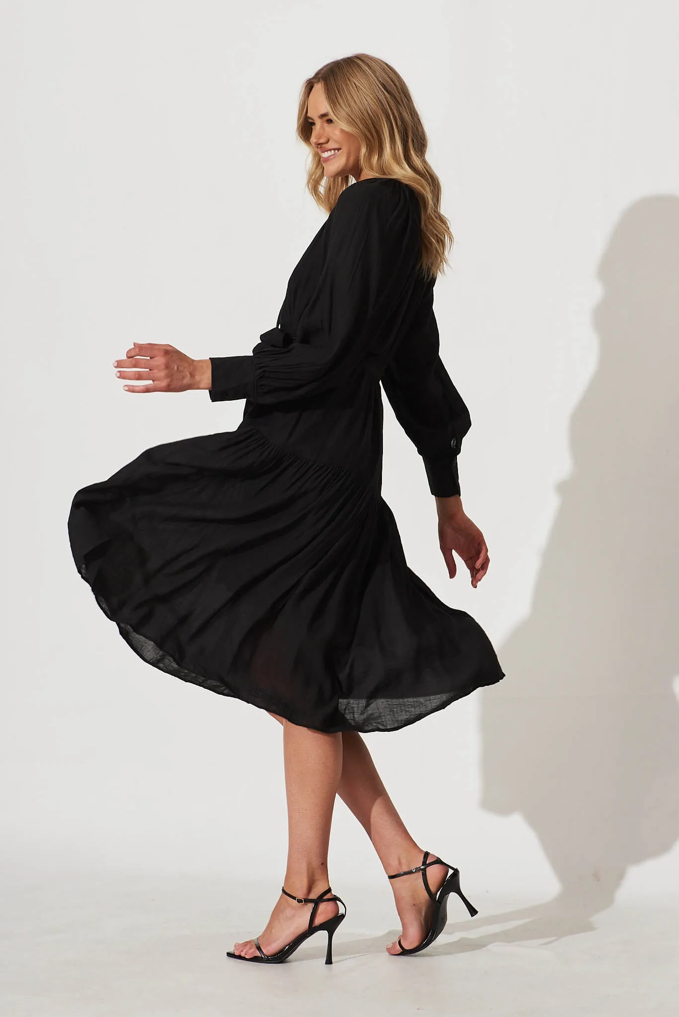 Ellora Midi Dress In Black