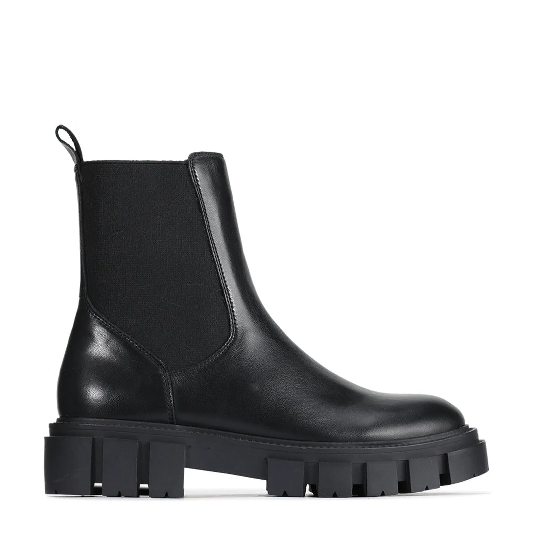 FEAT LEATHER ANKLE BOOTS