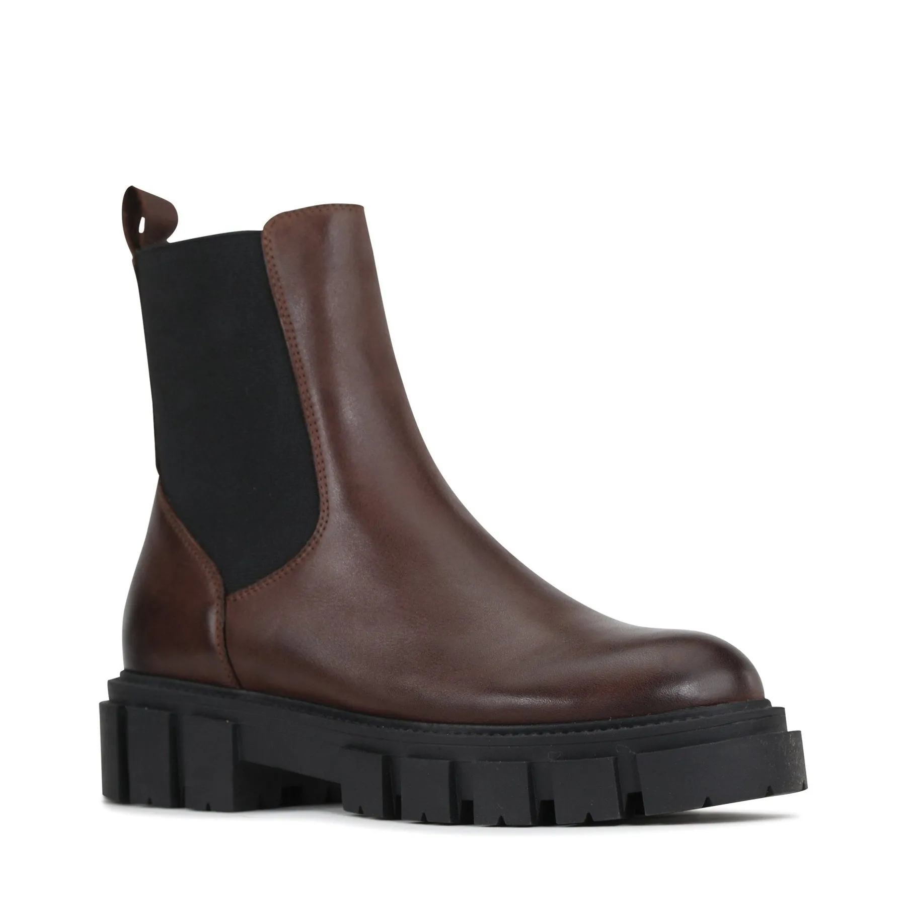 FEAT LEATHER ANKLE BOOTS