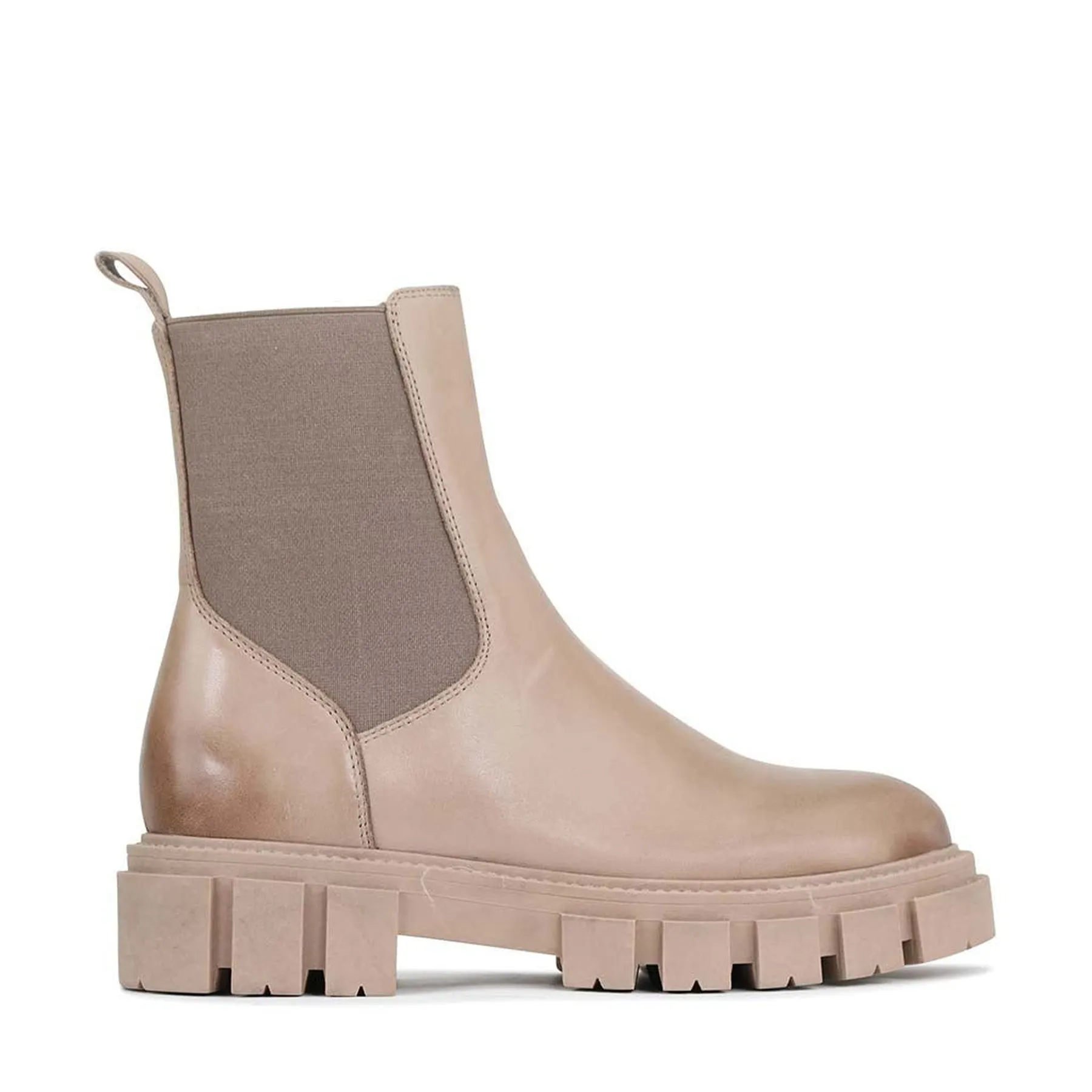 FEAT LEATHER ANKLE BOOTS